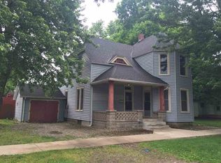 513 W 5th St, Rochester, IN 46975