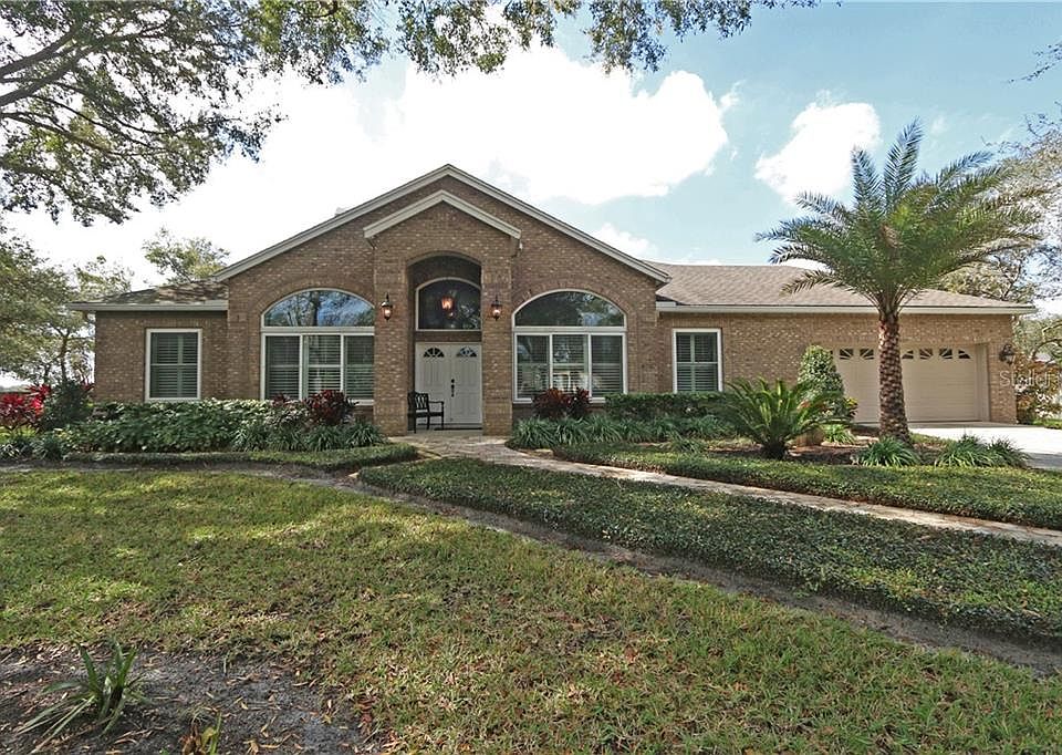 1st image of 823 Royalwood Ln