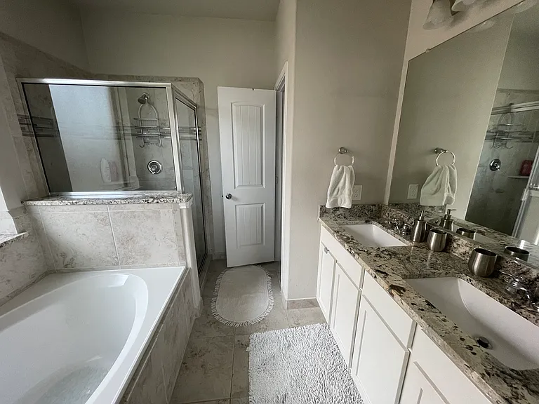 3747 Lake Bend Shore Dr — Photo 9