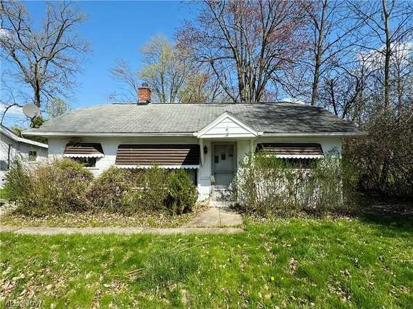 325 E 241st St, Euclid, OH 44123