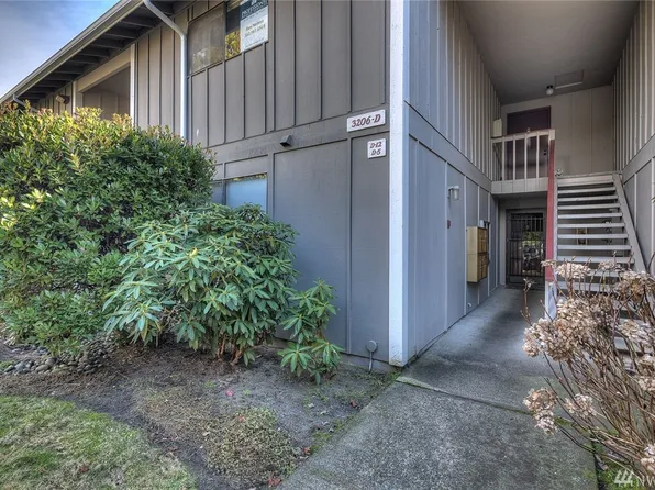 3206 Pine Rd #5, Bremerton, WA 98310