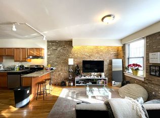 2032 W Homer St #1F, Chicago, IL 60647