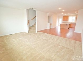 38 Cannon St, North Brunswick, NJ 08902