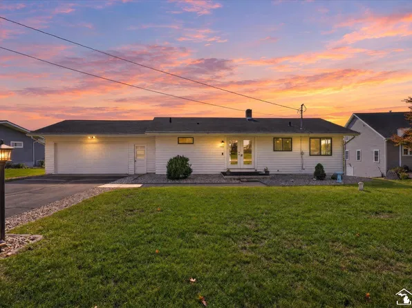 11959 S Lake Side Dr, Jerome, MI 49249