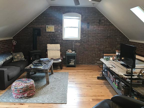 5th image of 1462 N Milwaukee St