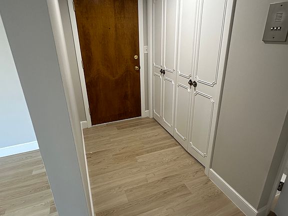 3rd image of 1 Stonehill Dr #5
