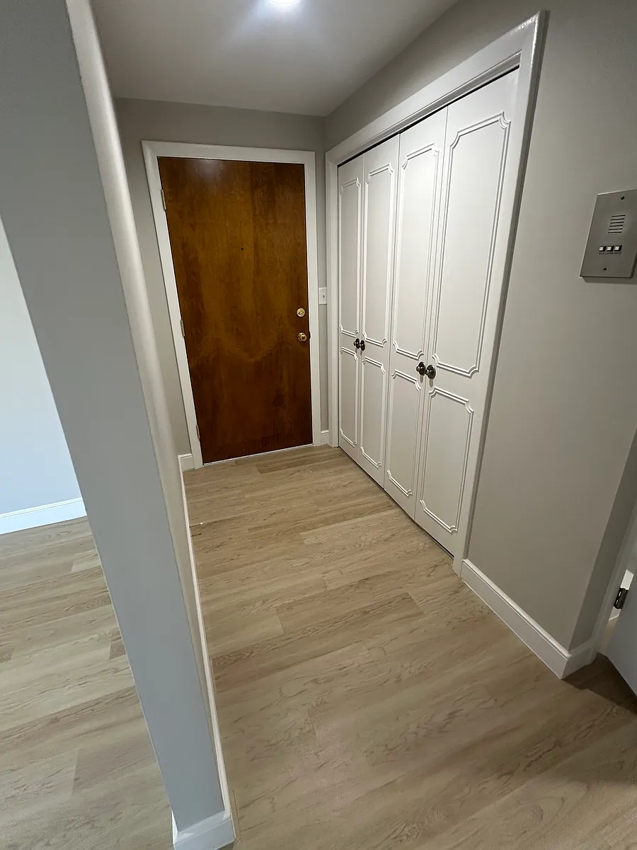 Building Photo - 1 Stonehill Dr #5