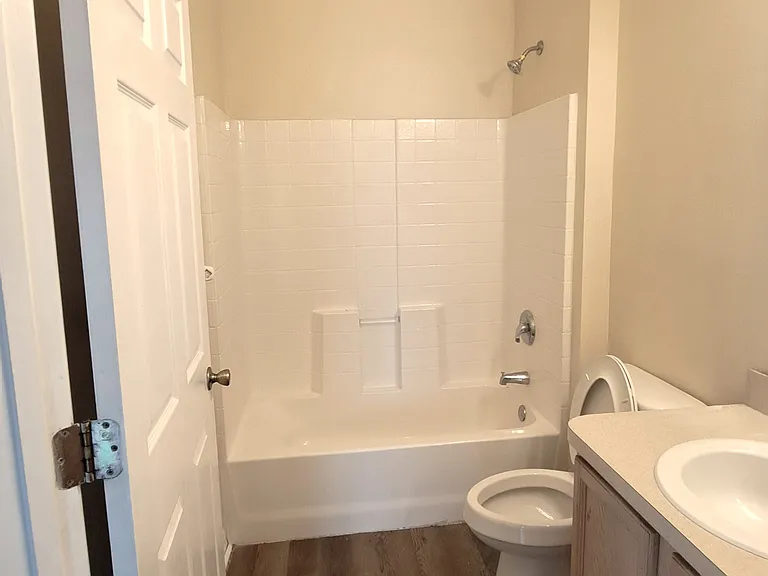 41 Rickenbacker Dr — Photo 18