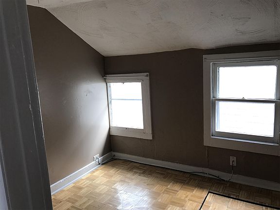 5th image of 801 E Center St APT 3