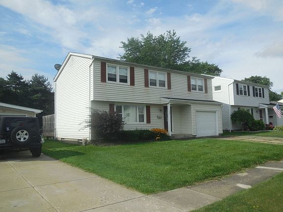 3rd image of 138 Steven Dr