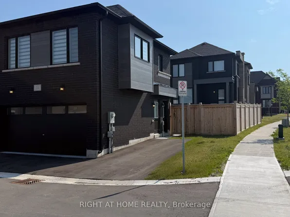 31 John Rolph St, Markham, ON L6B 0B3