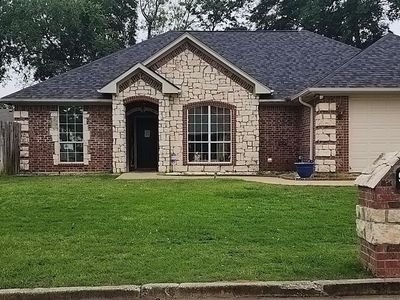 906 Mockingbird Ln, Whitehouse, TX, 75791