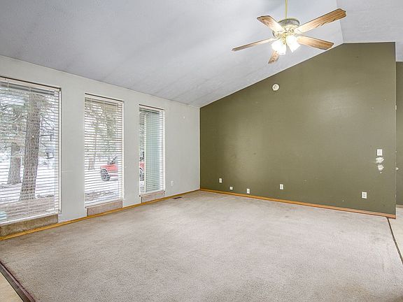 3rd image of 3928 E Weile Ave