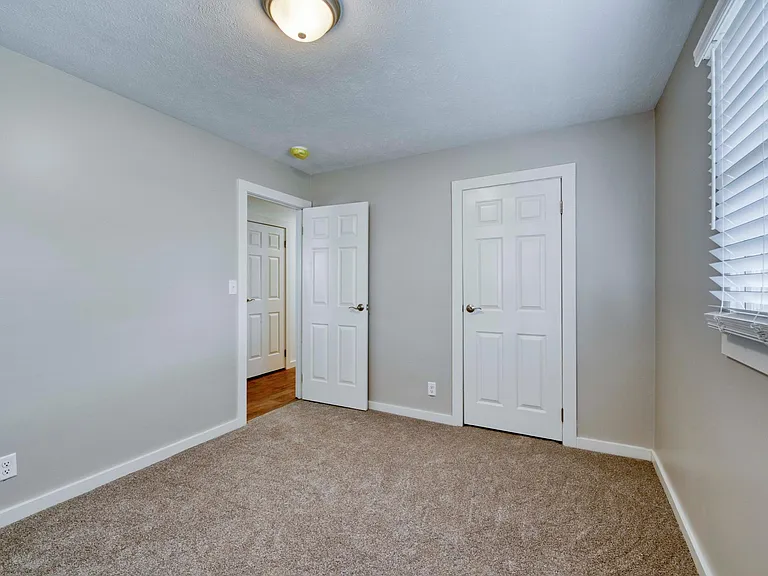 1356 E Rosebrier St — Photo 29