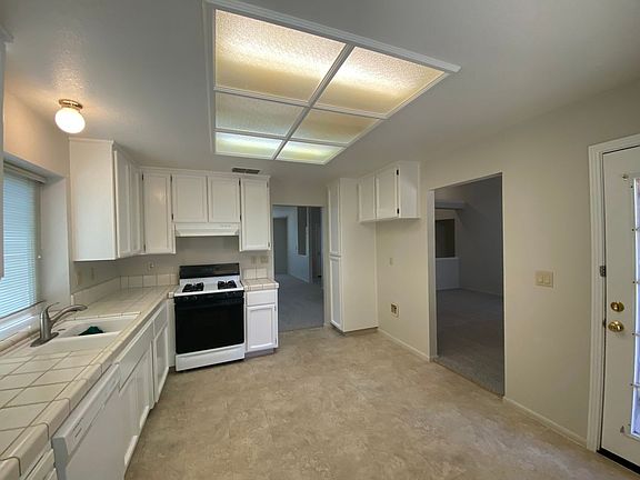 4th image of 353 Marna Dr