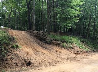 Bryden Ln, Weirton, WV 26062