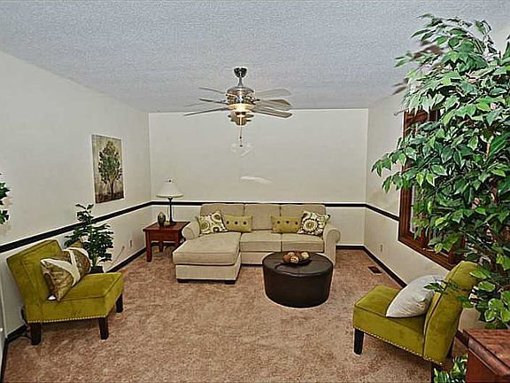 4th image of 8811 Beckford Dr