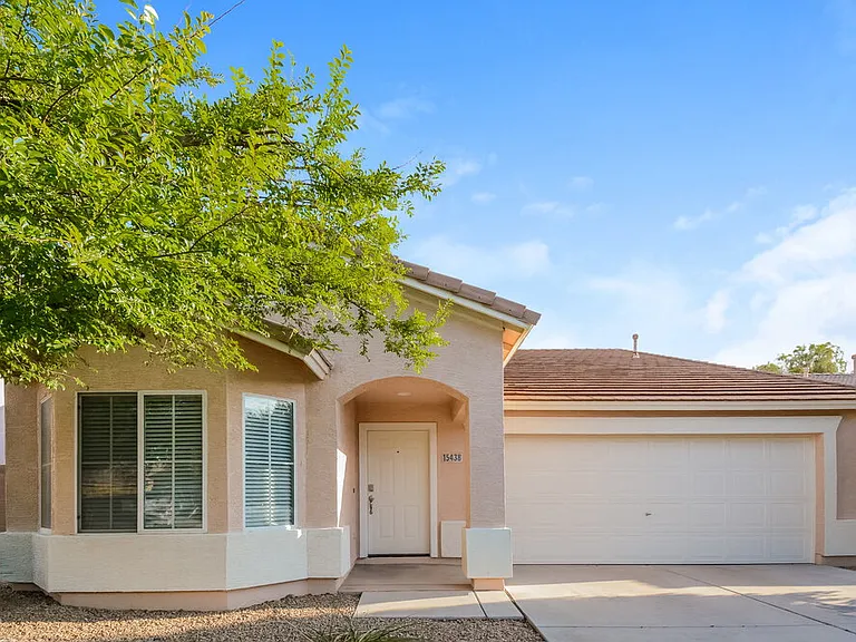 15438 W Mercer Ln — Photo 1