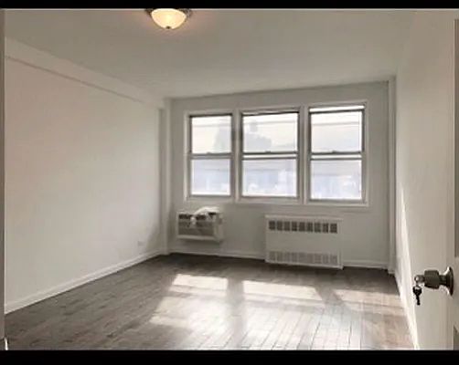 1st image of 50 Bayard St APT 6M