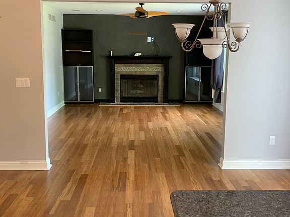 3rd image of 124 Deni Dr