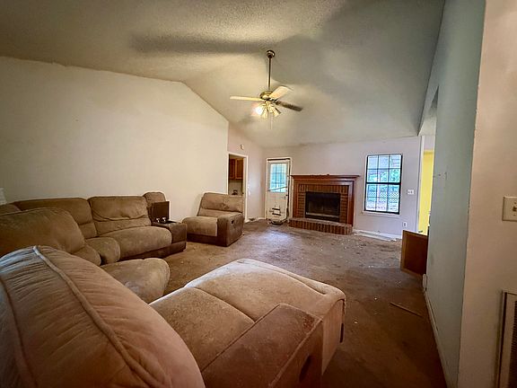 2nd image of 128 Five Iron Cir
