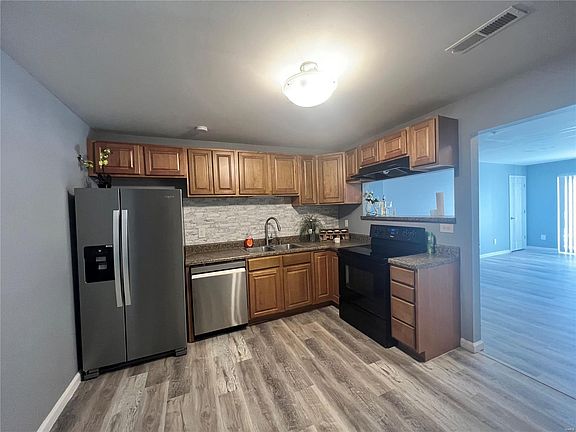 3rd image of 664 Materdie Ln Unit 101