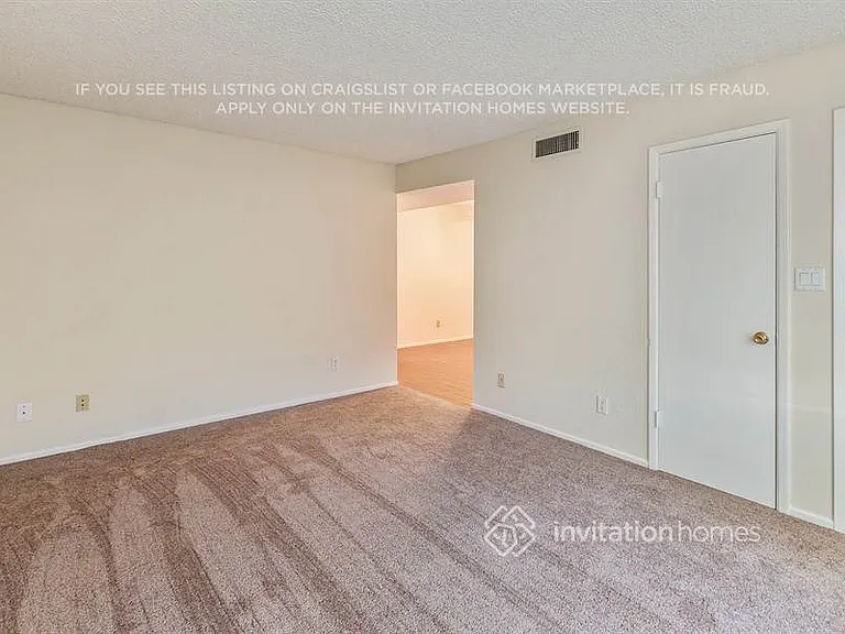 215 N Kachina — Photo 11