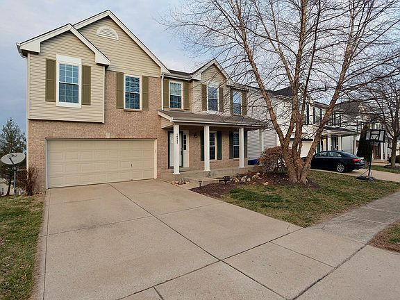 3rd image of 16837 Hickory Trails Ln
