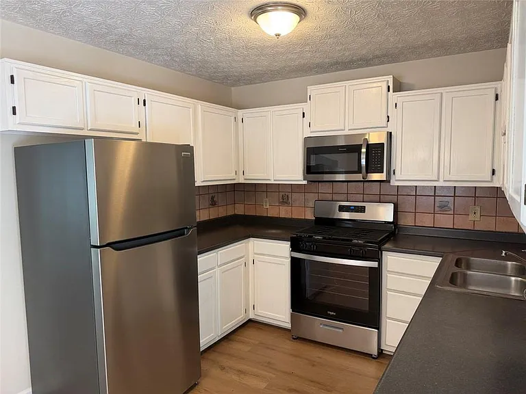 1819 Crescent Hill Dr NW — Photo 6