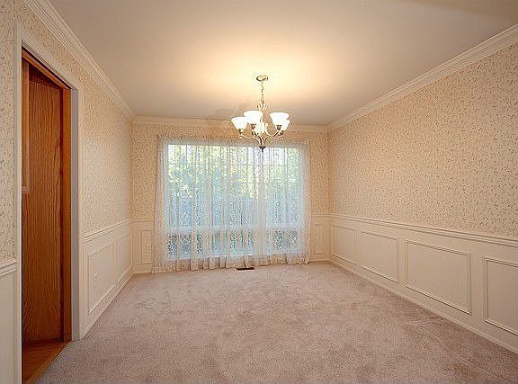 5th image of 20348 NE 34th Ct