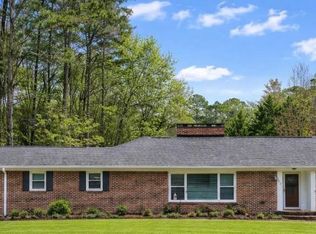 303 Oakland Dr, La Fayette, GA 30728