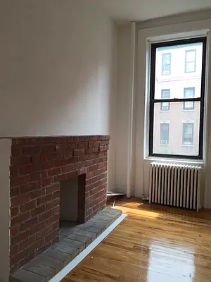 Rented by AJ Clarke | media 32