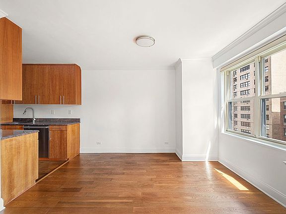 2nd image of 420 E 72nd St APT 7L