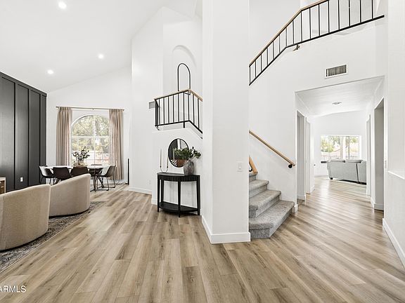 4th image of 581 N CHOLLA Street