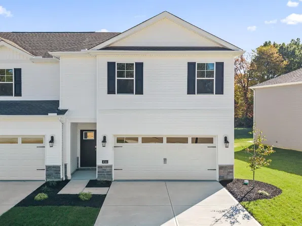 4044 Willow Grove Dr, Amelia, OH 45102
