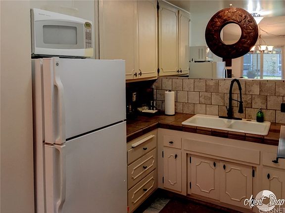 5th image of 26817 Avenue Of The Oaks Unit 98