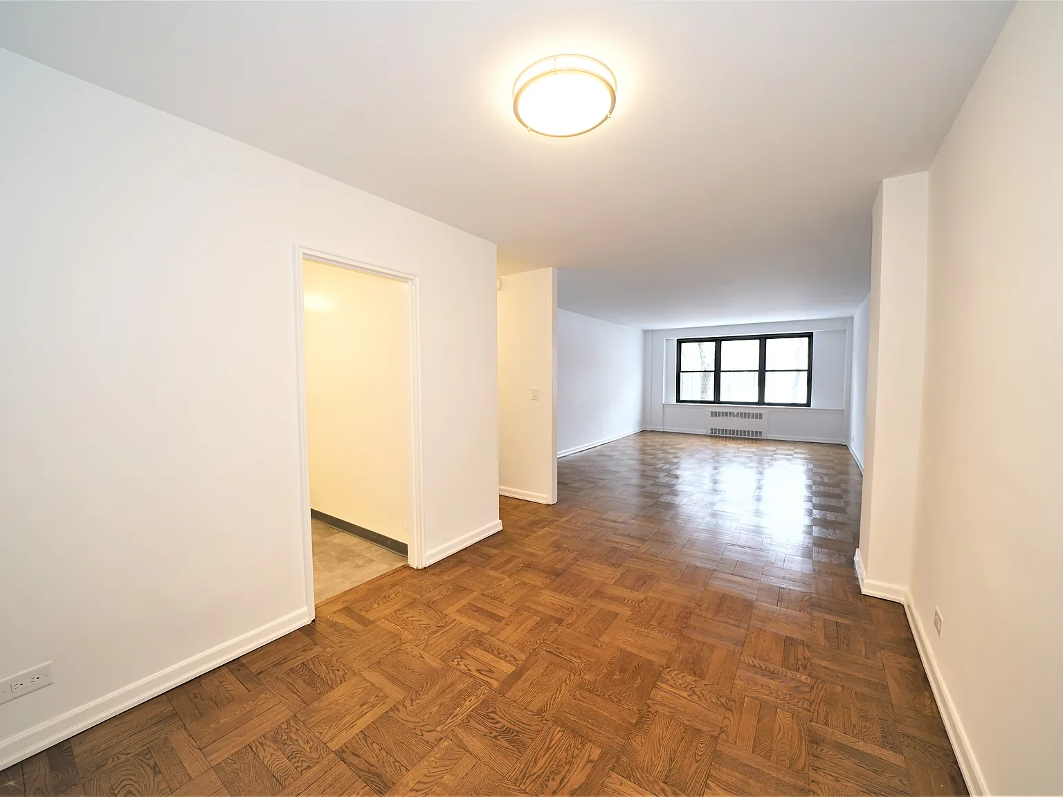 1700 York Ave — Photo 2