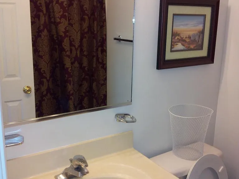 300 Sunset Dr #B — Photo 13