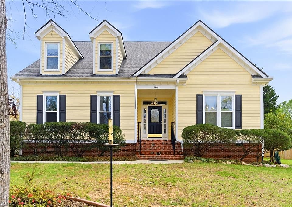 1st image of 104 Bayhill Ct