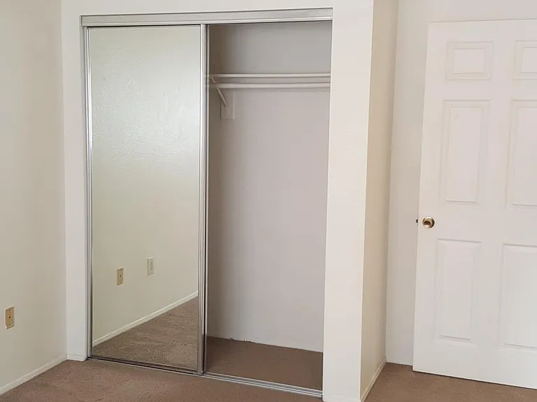 2050 Hornblend St #2050 — Photo 16