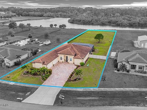 3rd image of 7238 Preserve Pointe Dr