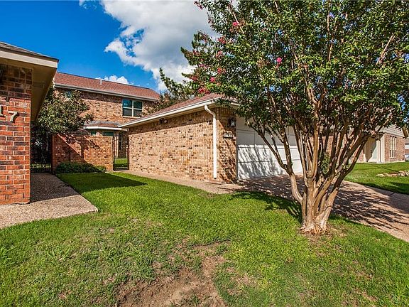 3rd image of 713 Pebble Beach Dr
