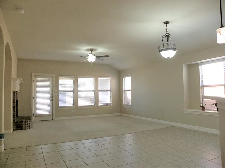 4620 Evanshire Way — Photo 6