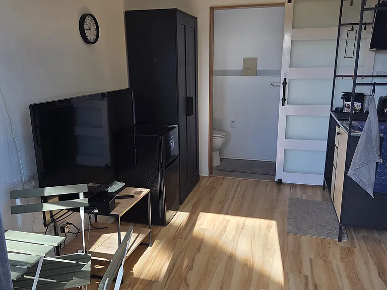 3435 Isla Vista Dr — Photo 4