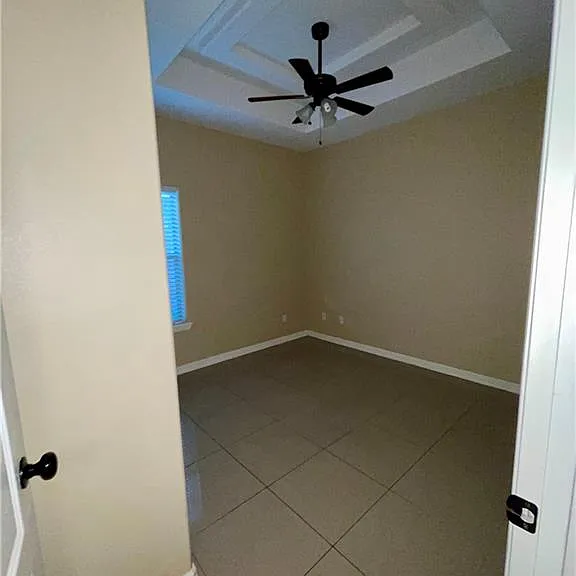 2605 E Franklin Ave #4 — Photo 8
