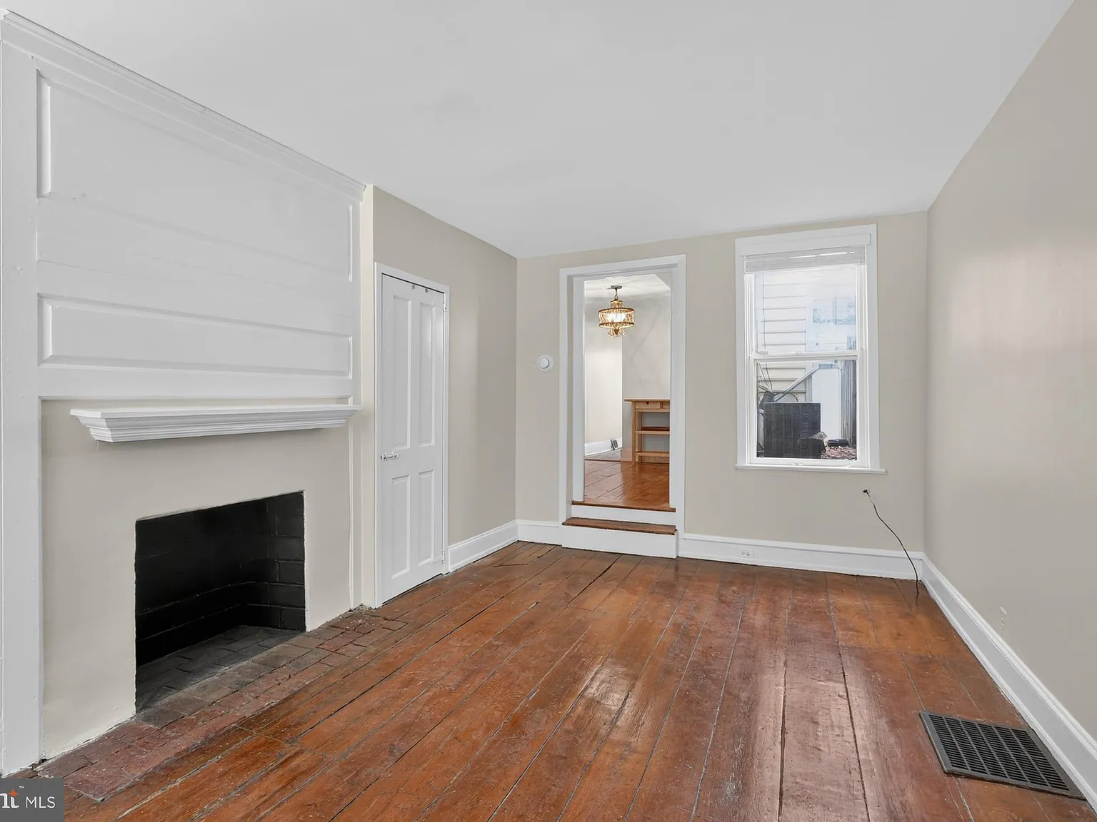 2 bed, 1196 sqft, $2,895 — Photo 4