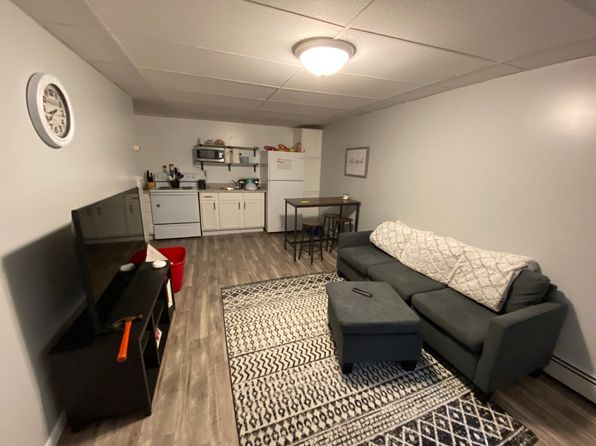 8 W Broad St #1