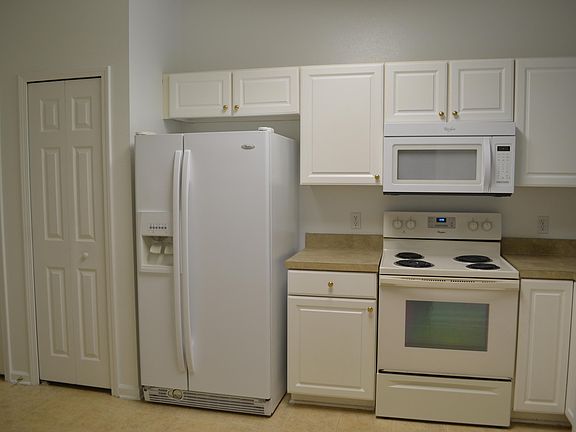 4th image of 7856 Playpen Ct