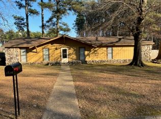 1510 Woodland Dr, Bryant, AR 72022