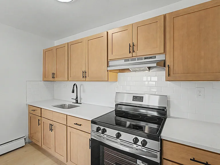 21-2C Spring St #C2 — Photo 7